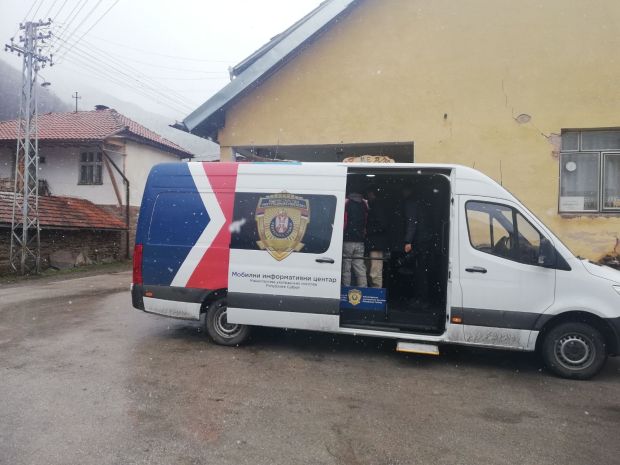 Старопланинцима ЛИЧНА КАРТА из комбија